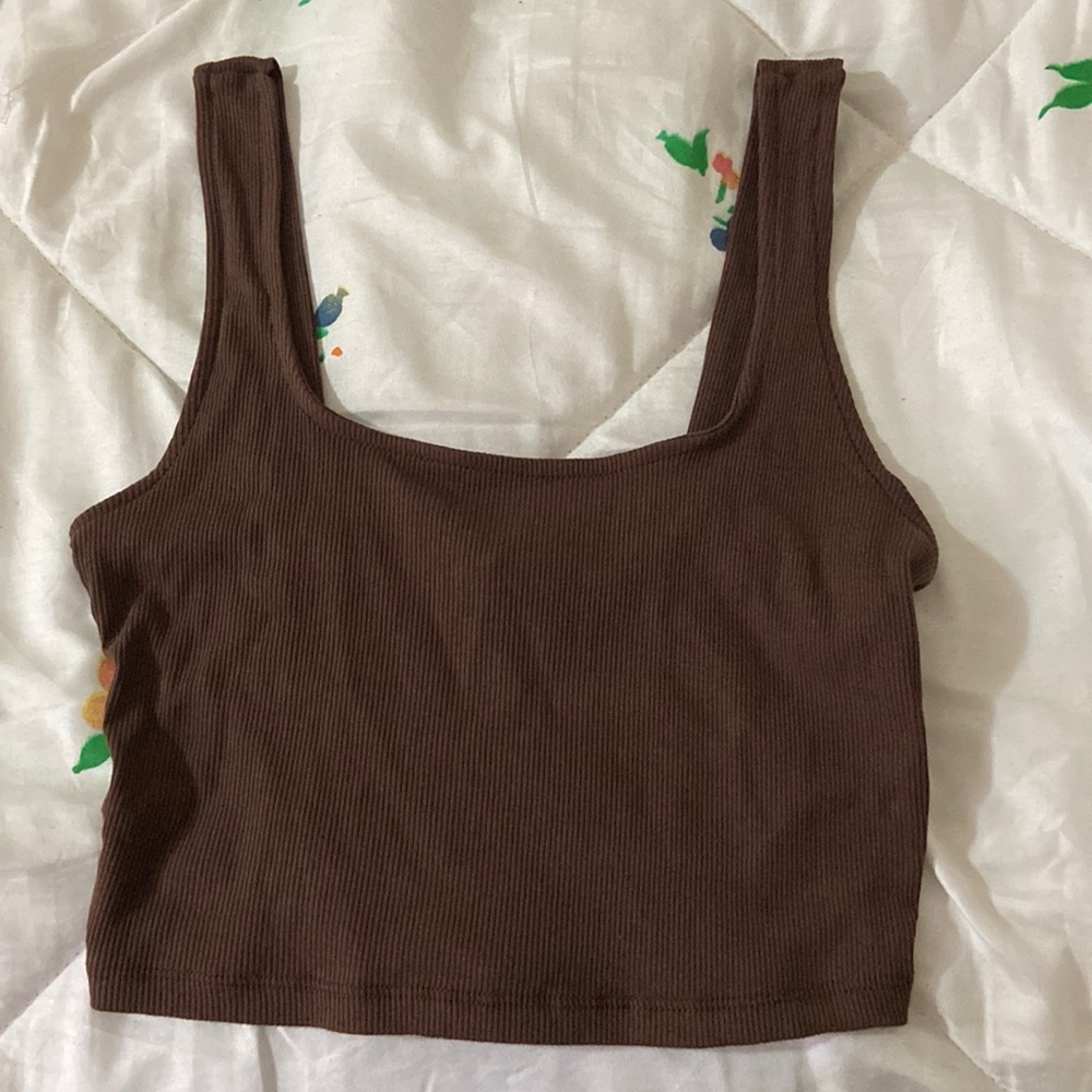 Brown cropped tank top